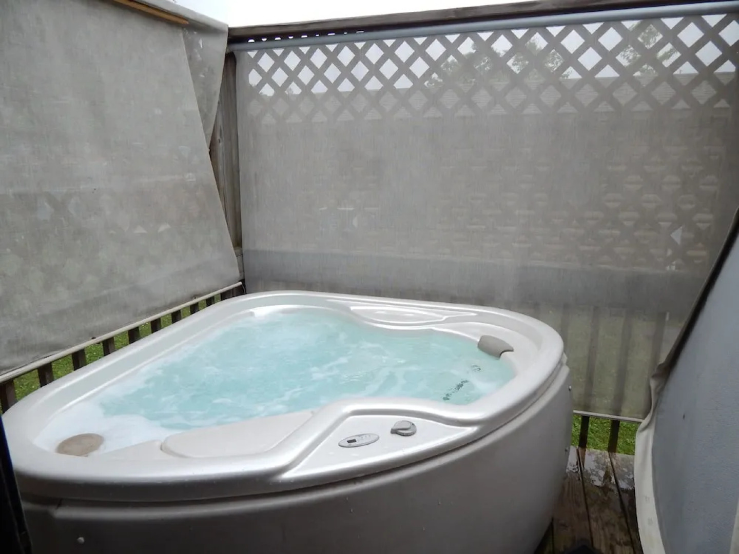 Riverside Log Cabins