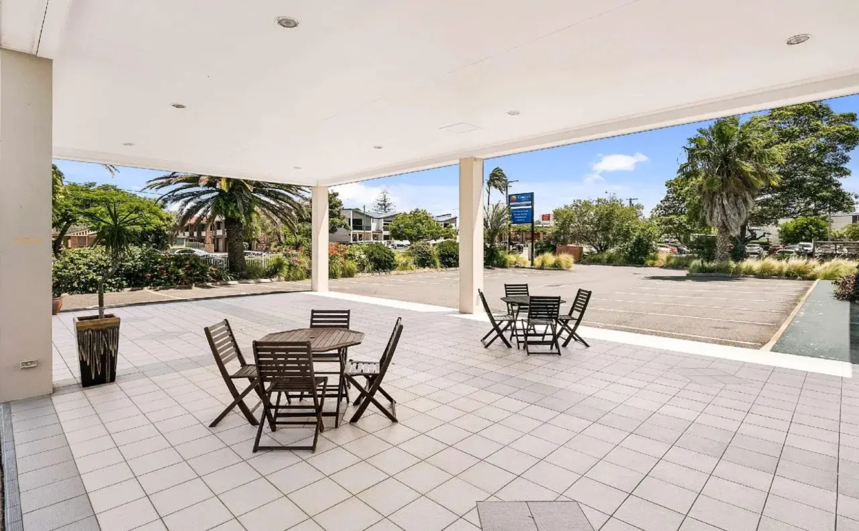 Comfort Hotel Pacific Cleveland