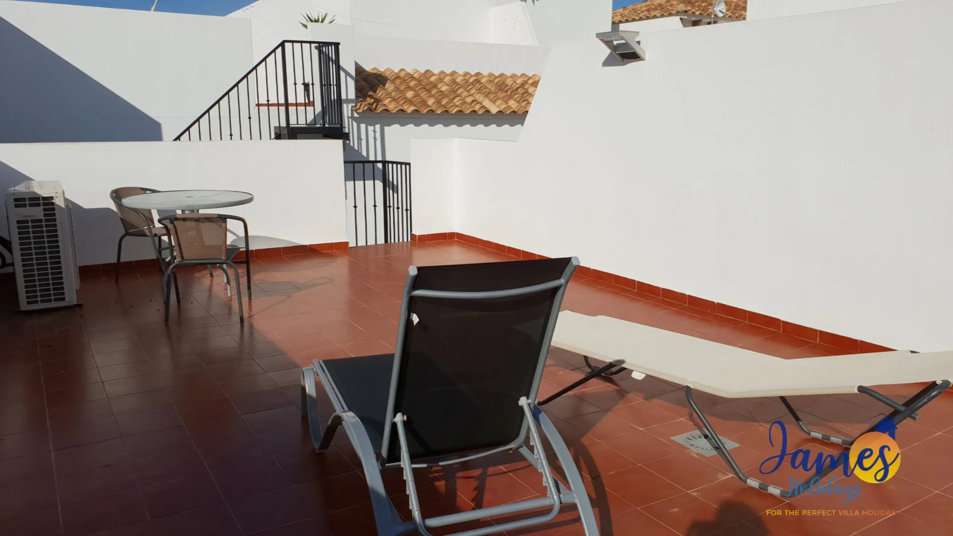 La Cinuelica R14, 1st flr apmt comm pool L126