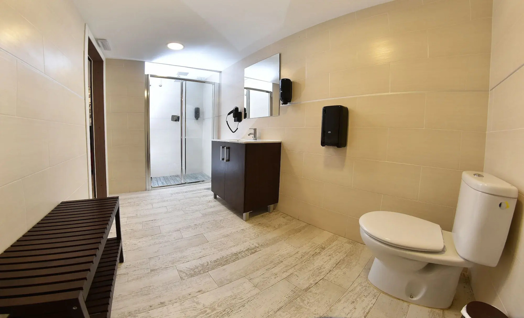 Hotel Zen Airport with Free shuttle