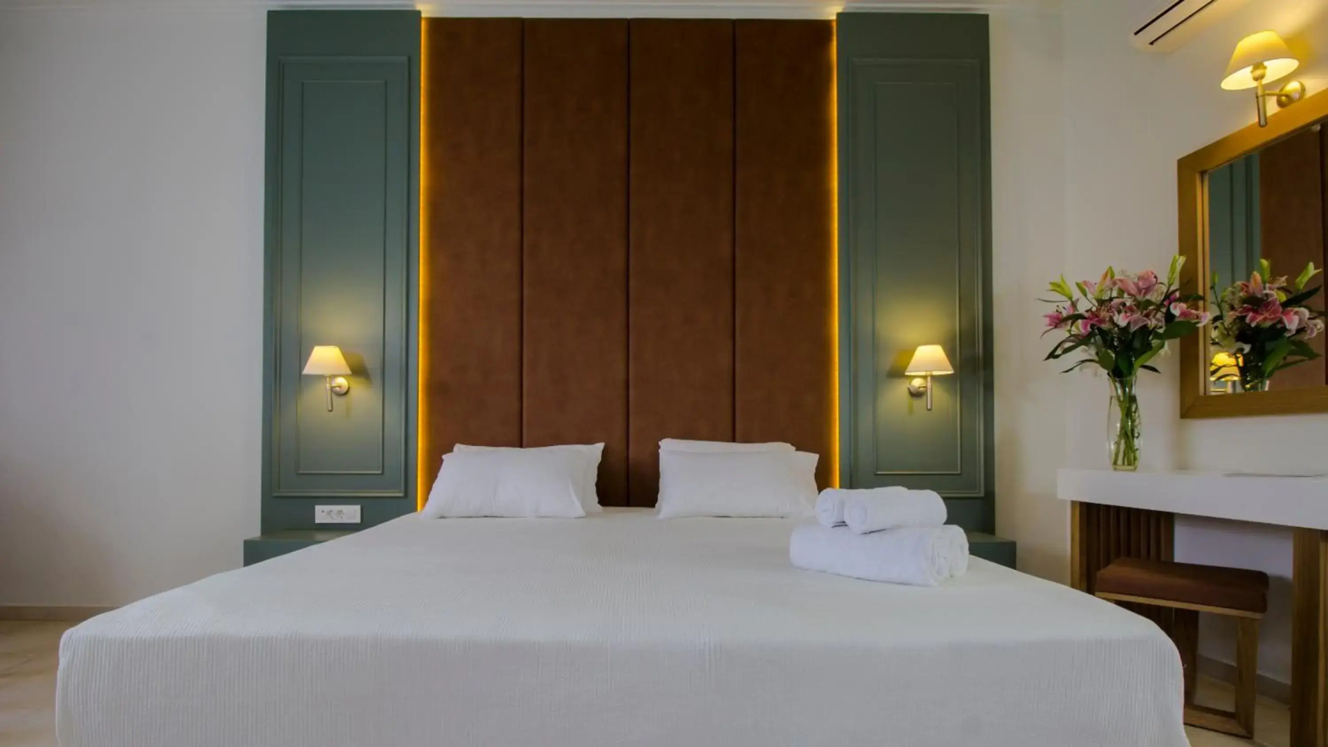 Elia Stalos Apartments