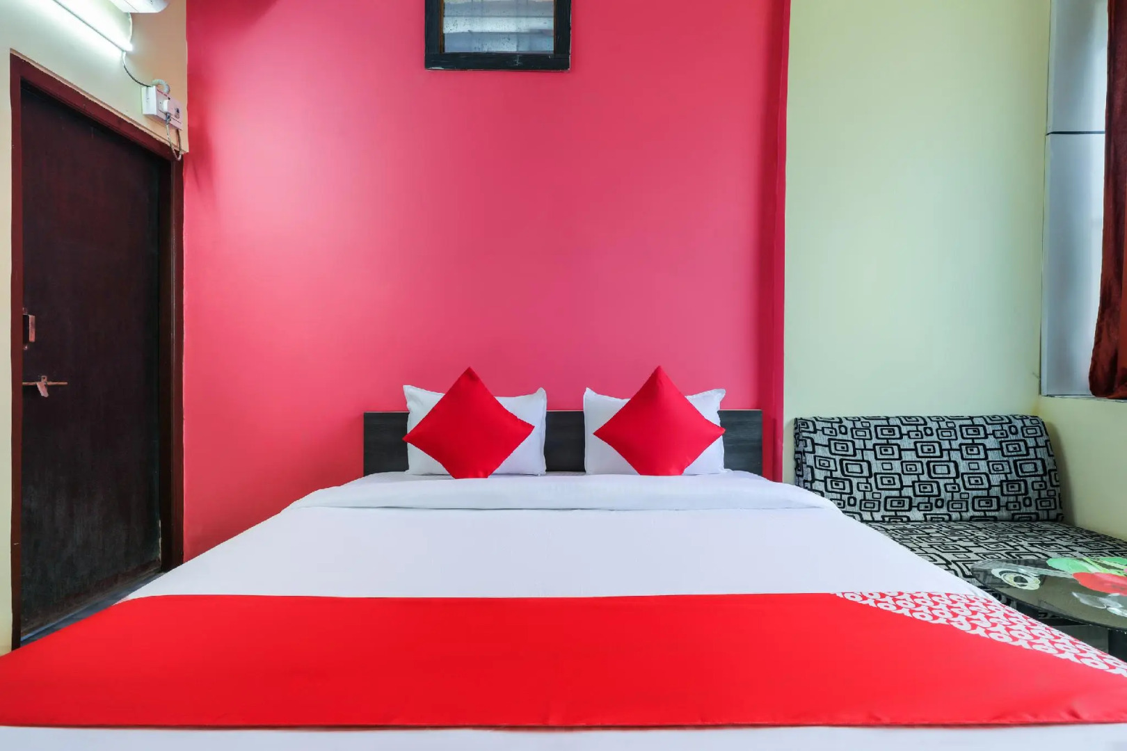 OYO 61069 Hotel Shree N Palace