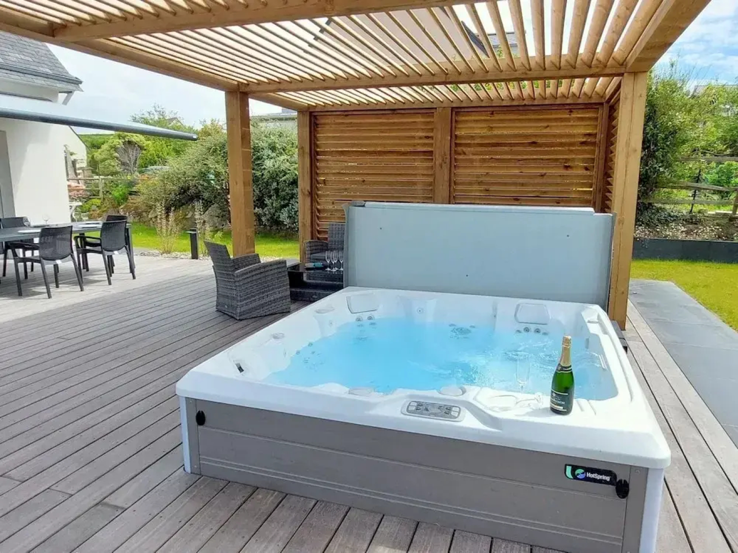 Holiday Home in Plouarzel Near Sandy Beaches