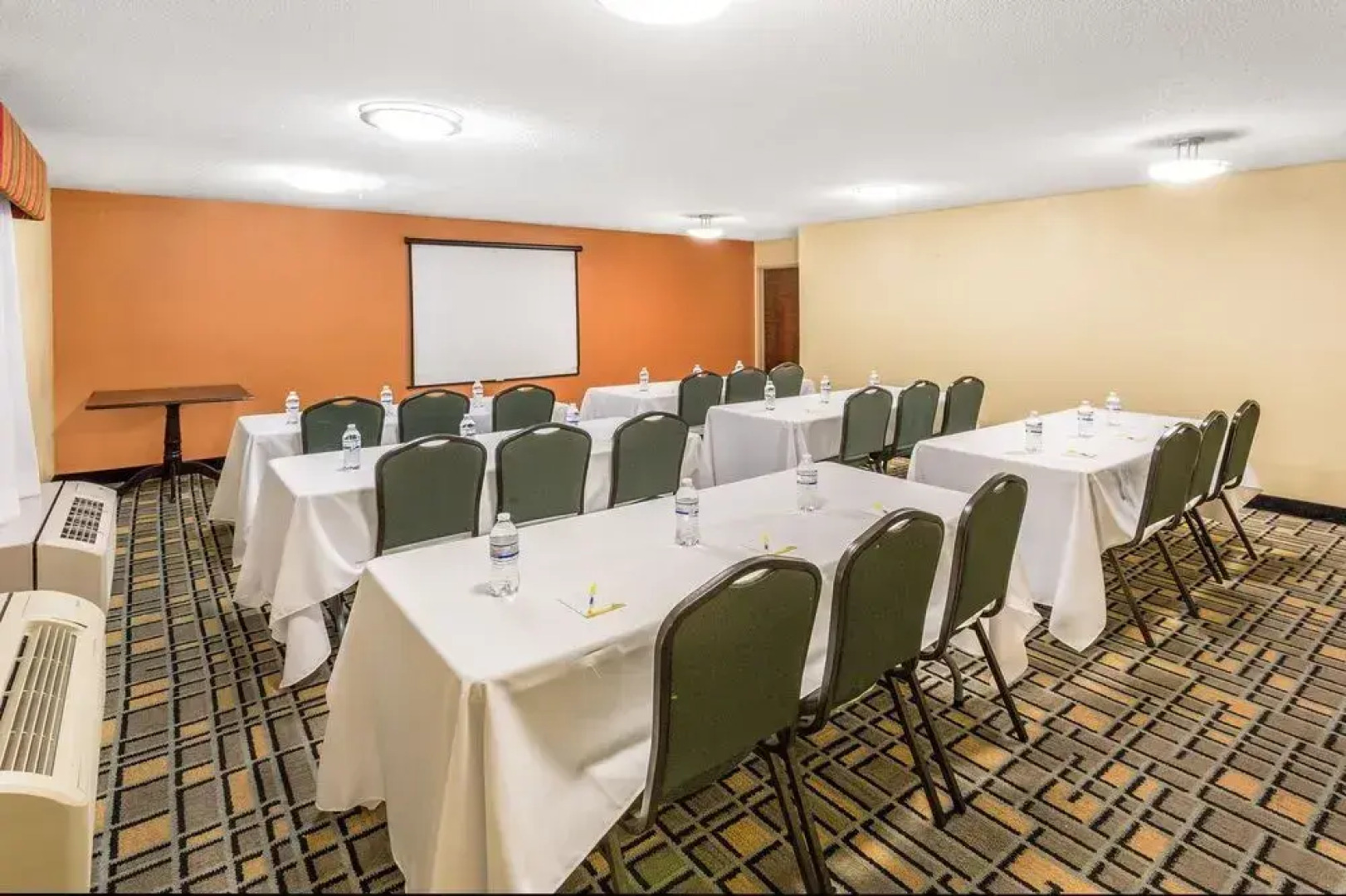 Holiday Inn Express South Boston