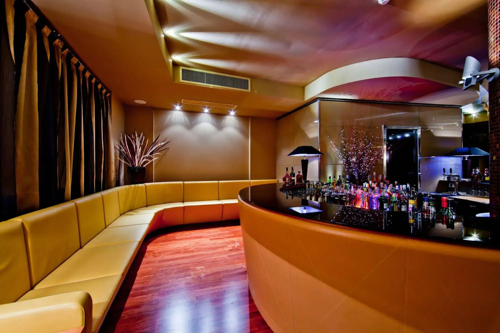 Hotel Kristal Palace - Tonelli Hotels - Adult Friendly