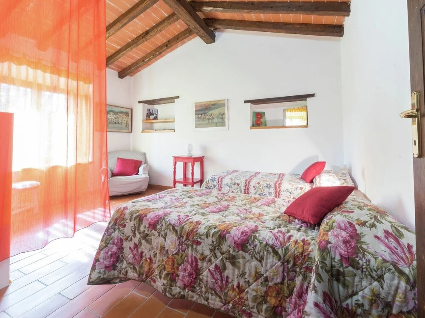 Quaint Holiday Home in San Marcello Pistoiese with Pool