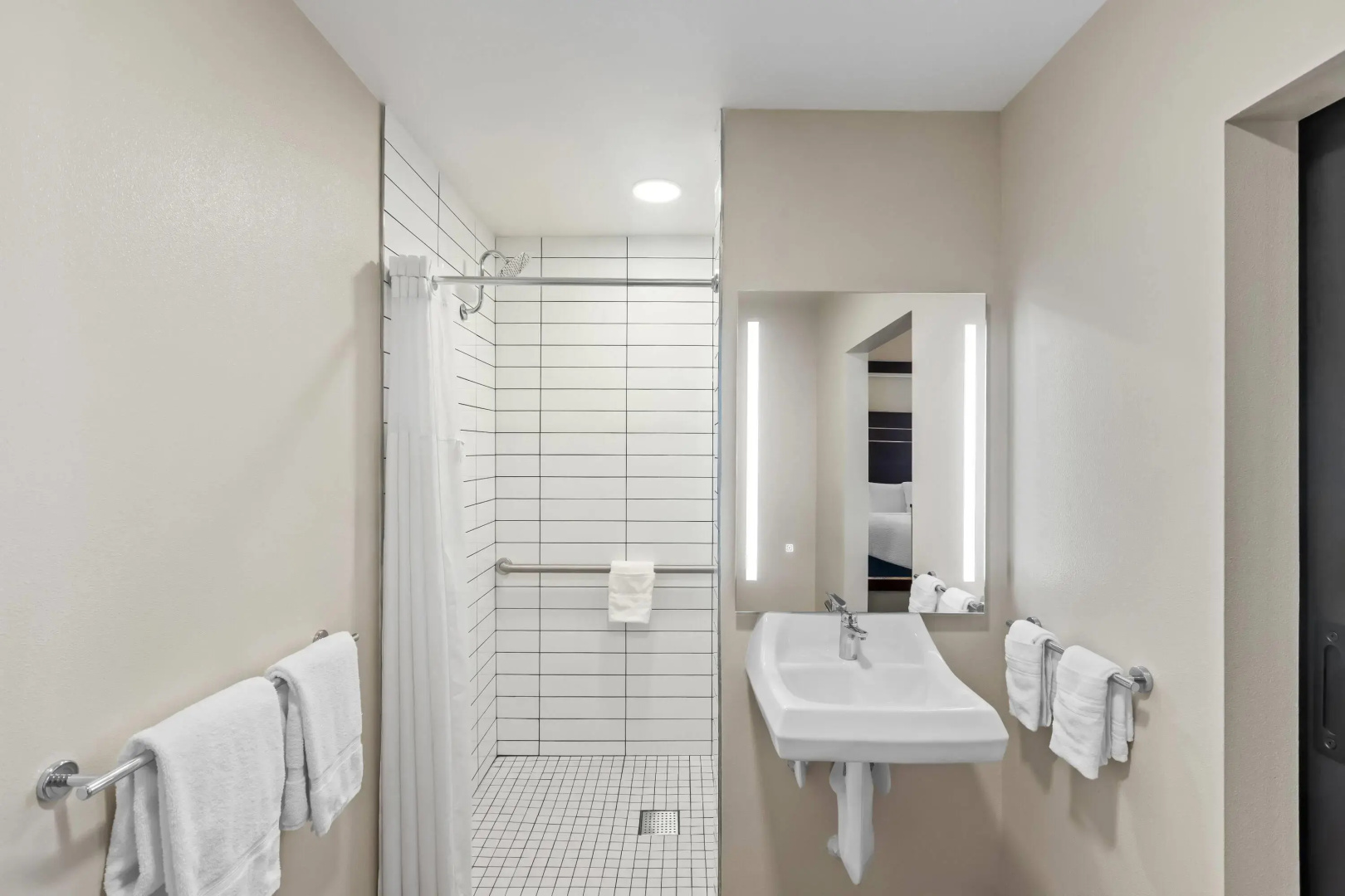 Travelodge by Wyndham Santa Rosa Wine Country