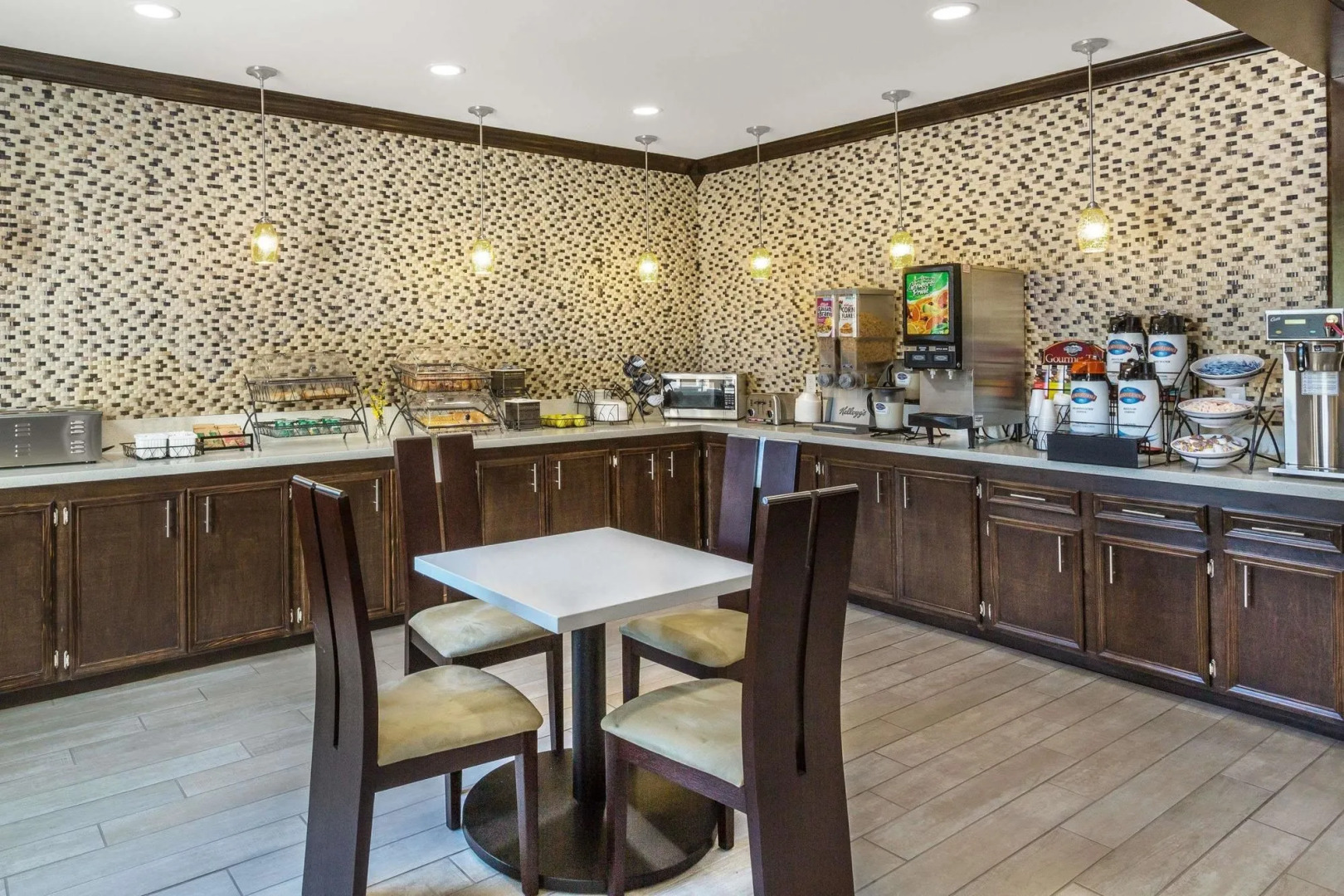 Comfort Inn & Suites North Little Rock JFK Blvd