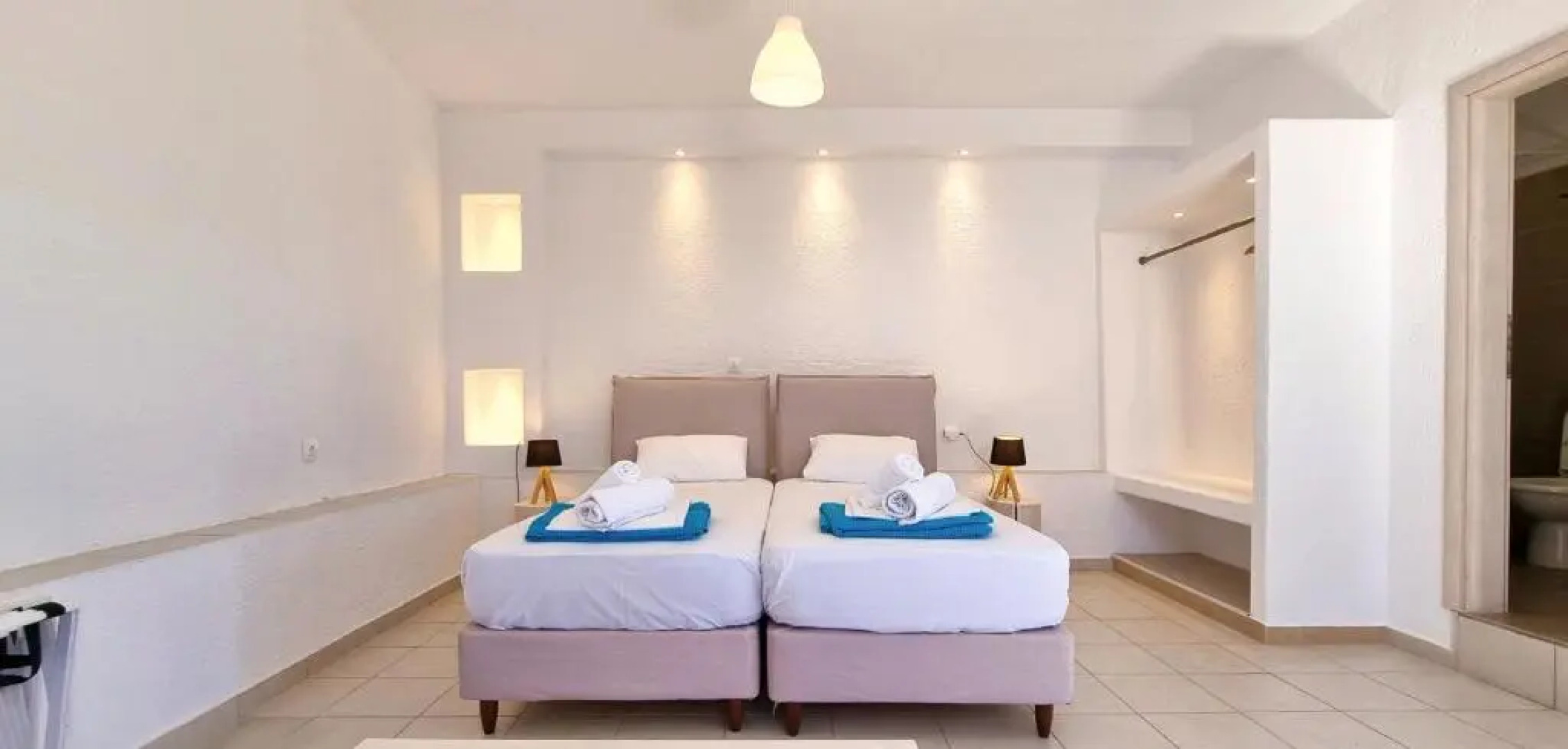 Pahivouni Studios & Suites