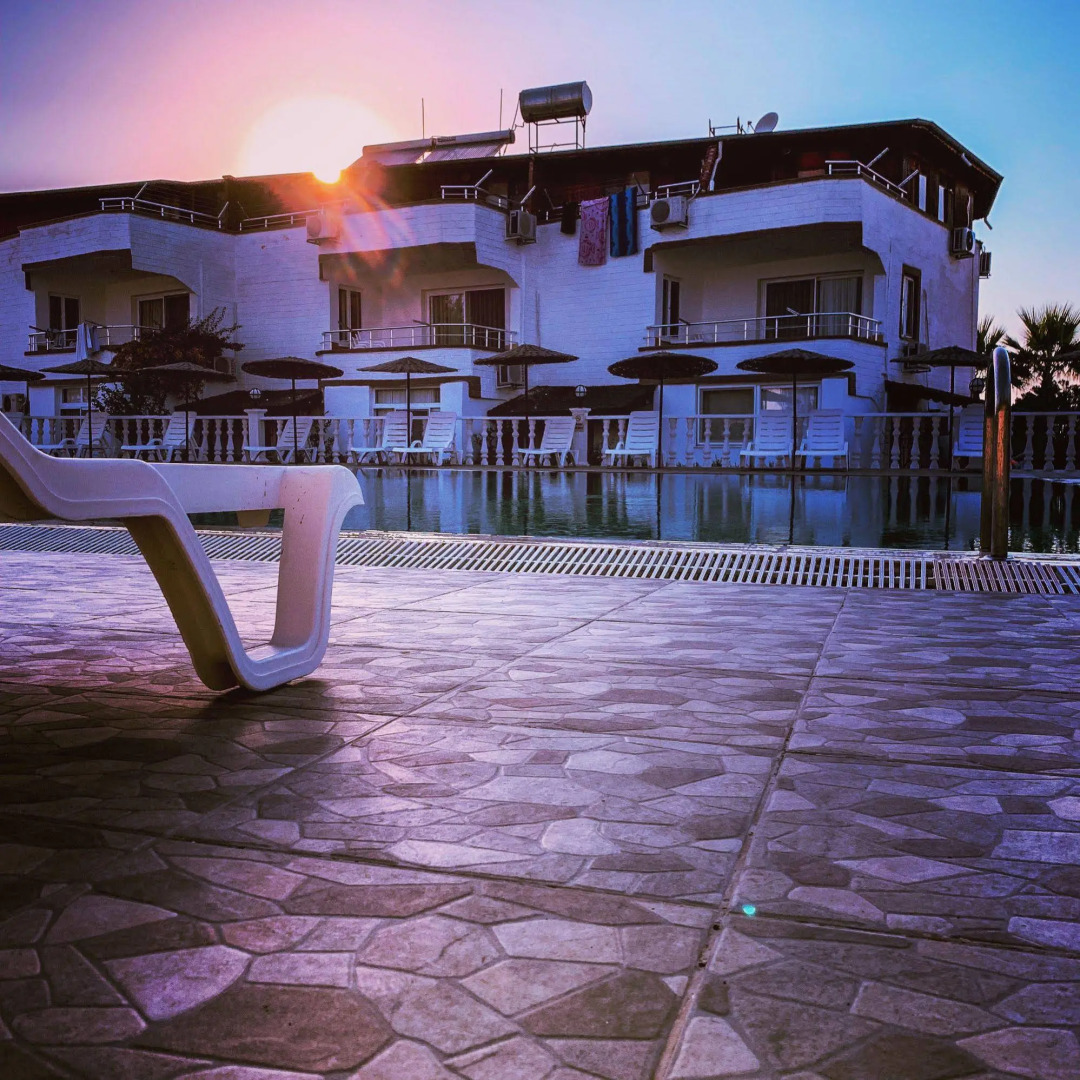Altinkum Tatil Koyu