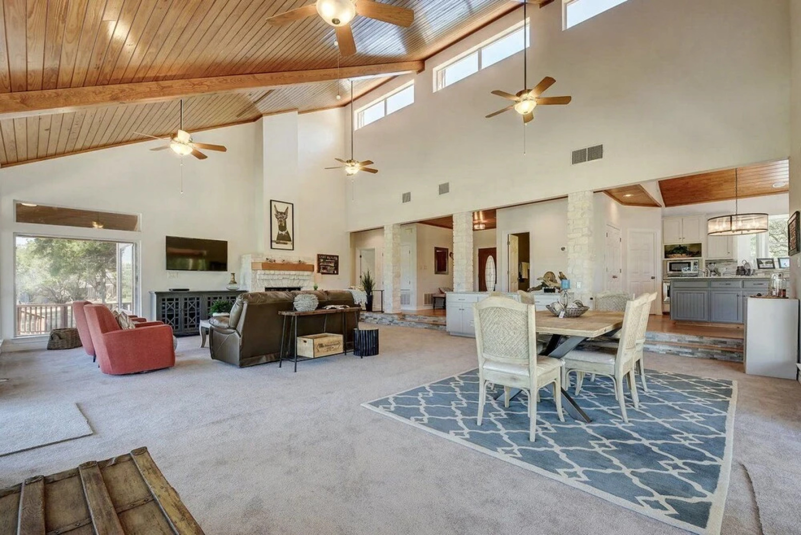 Palatial Spicewood Home and Cabin by RedAwning