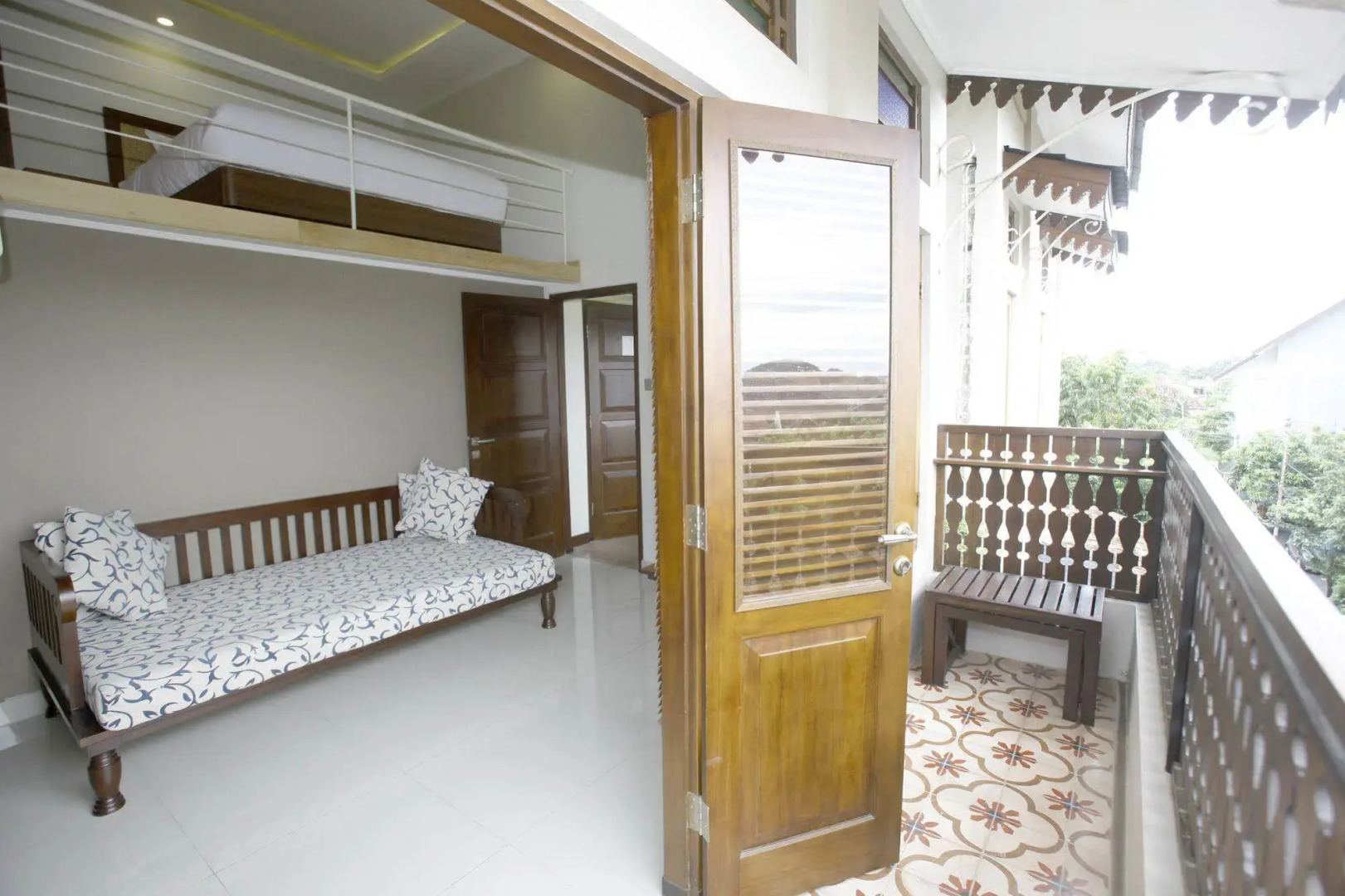 RedDoorz Plus @ Rumah Kandjani