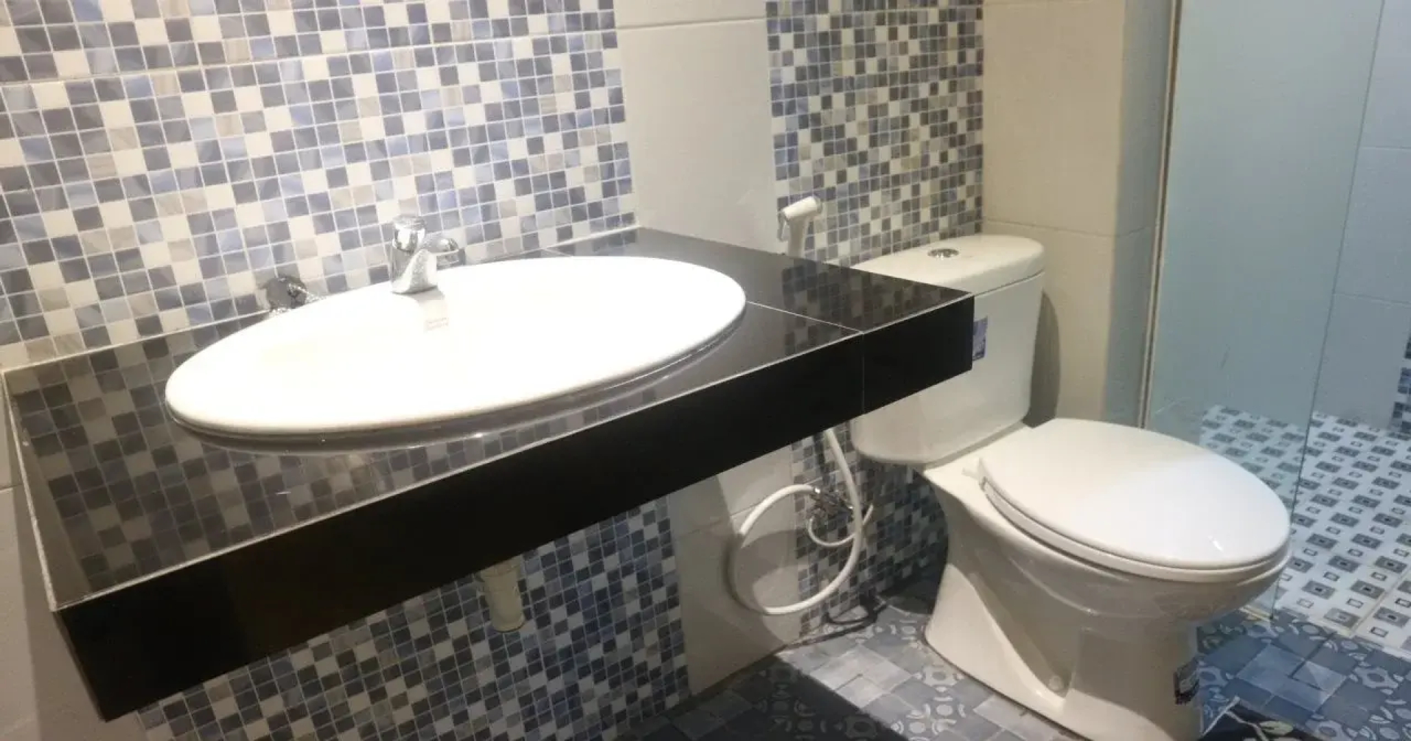 Mitra Guest House