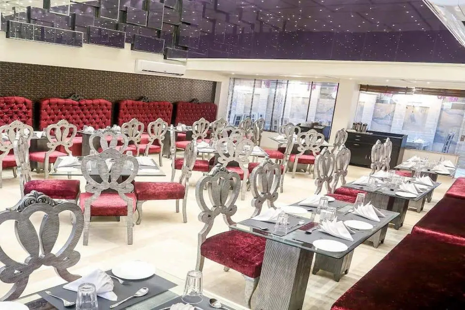 Hotel Siddharth Premiere