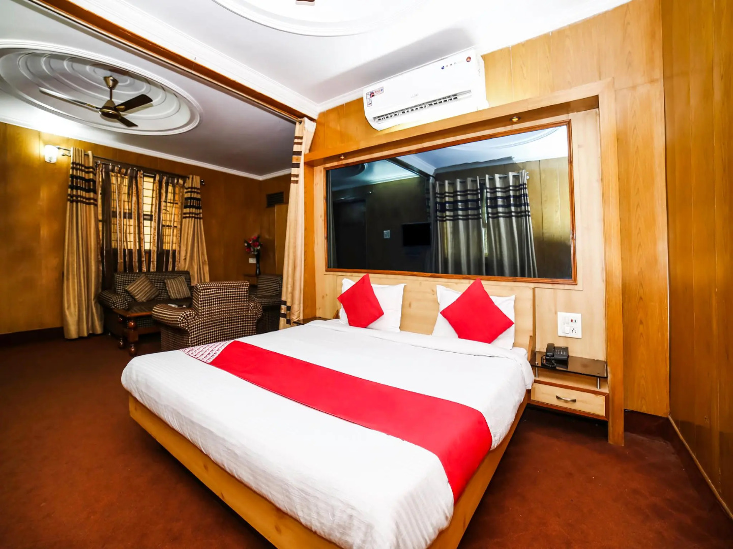 OYO 28071 Hotel Prakash Regency