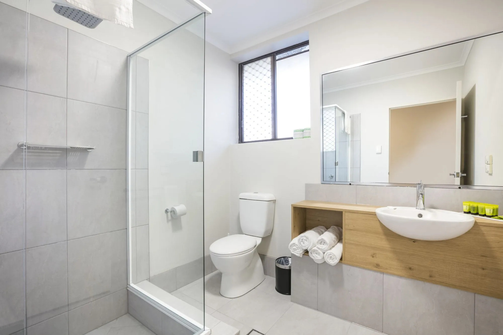 Nightcap at Kawana Waters Hotel