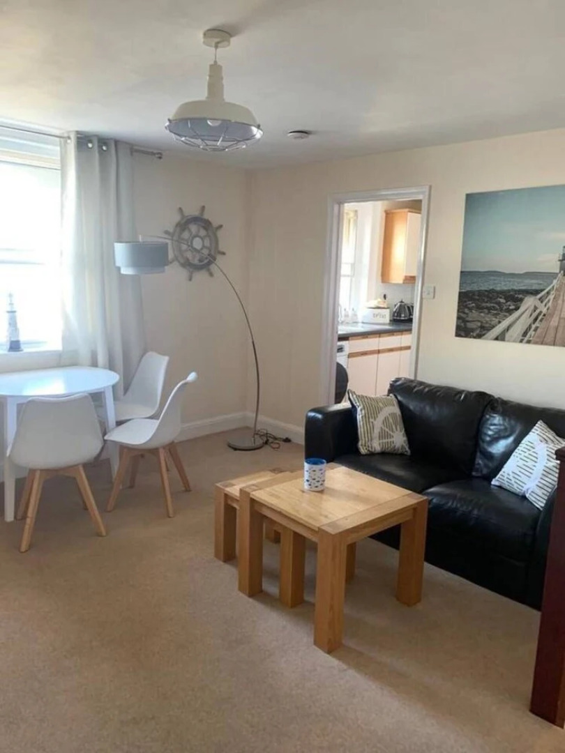 Admirals Harbour View 2-bed Apartment in Harwich