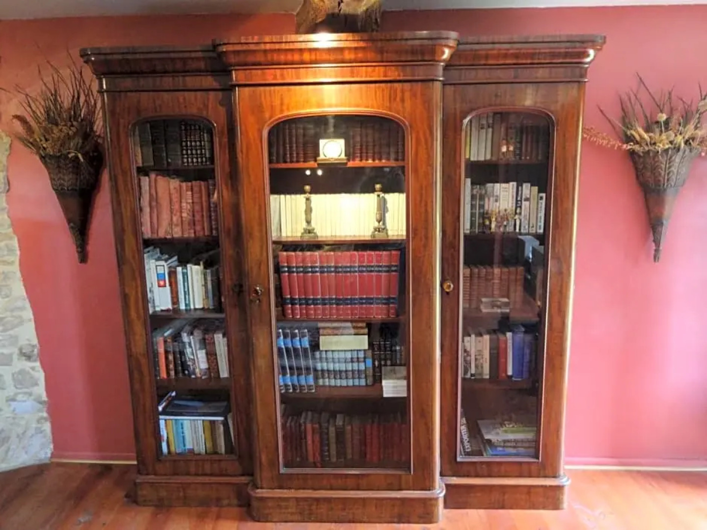 Prieure St Pierre de La Luthumiere