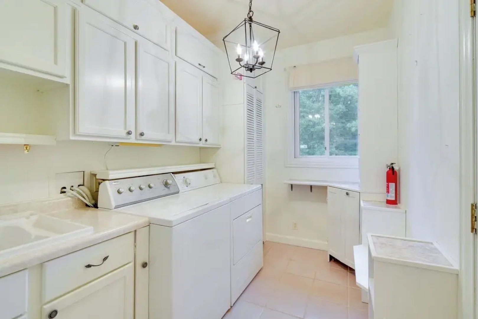 Spacious Lakefront New Auburn Home w/ Sunroom