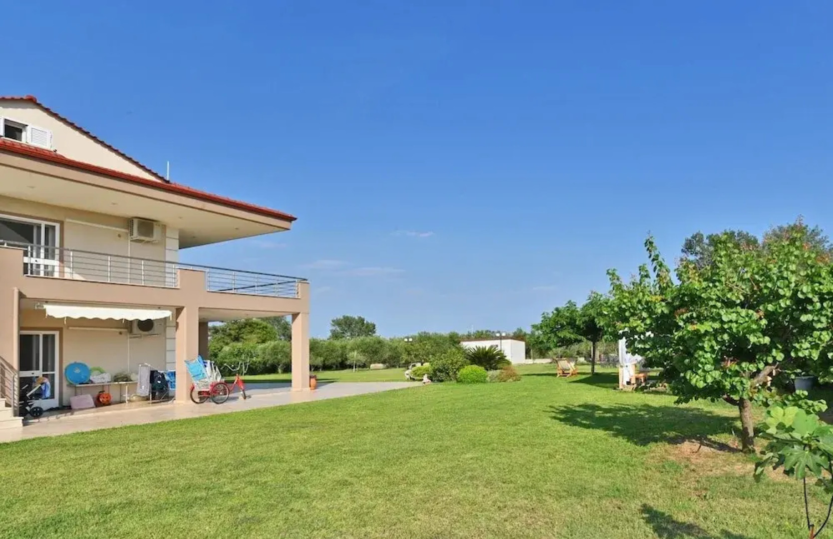 Villa Iris 2 by Rentalspro