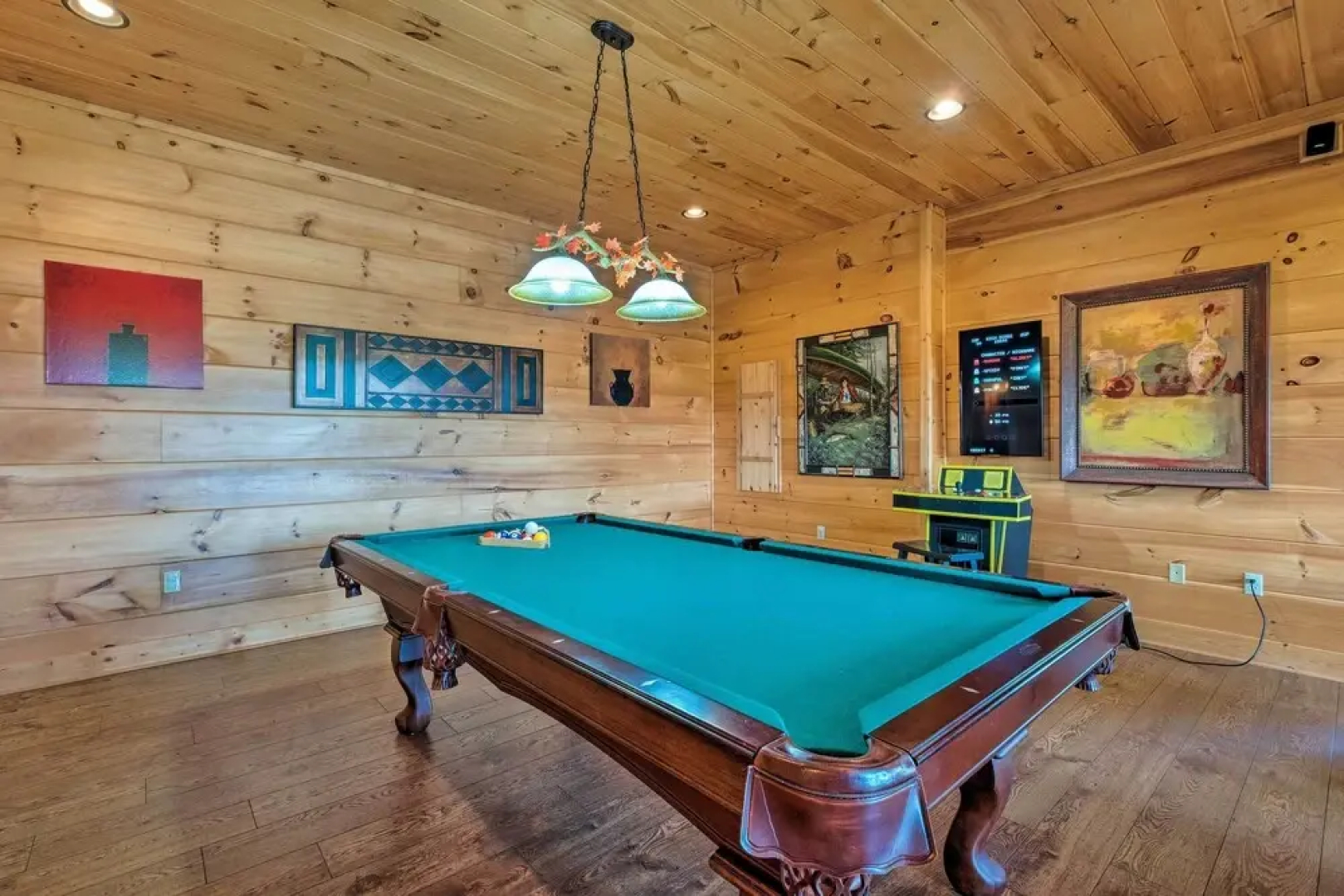 Pigeon Forge Cabin w/ Brand New Hot Tub & Views!