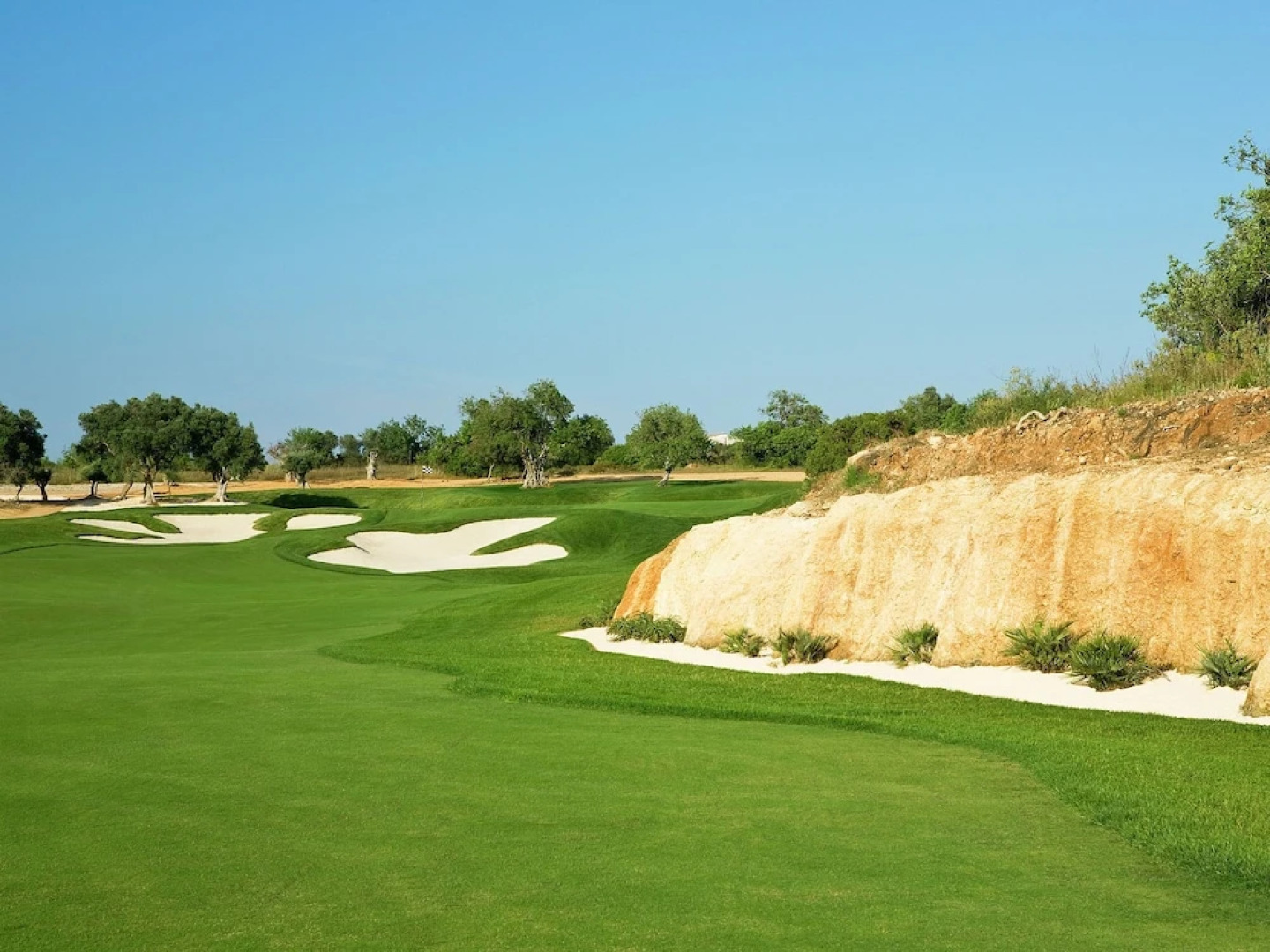 Spacious Villa in Alcantarilha With Private Swimming Pool