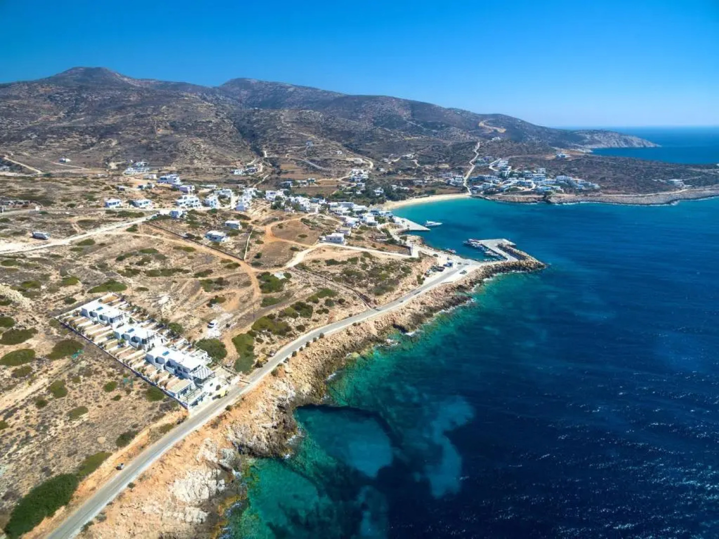 Pahivouni Studios & Suites