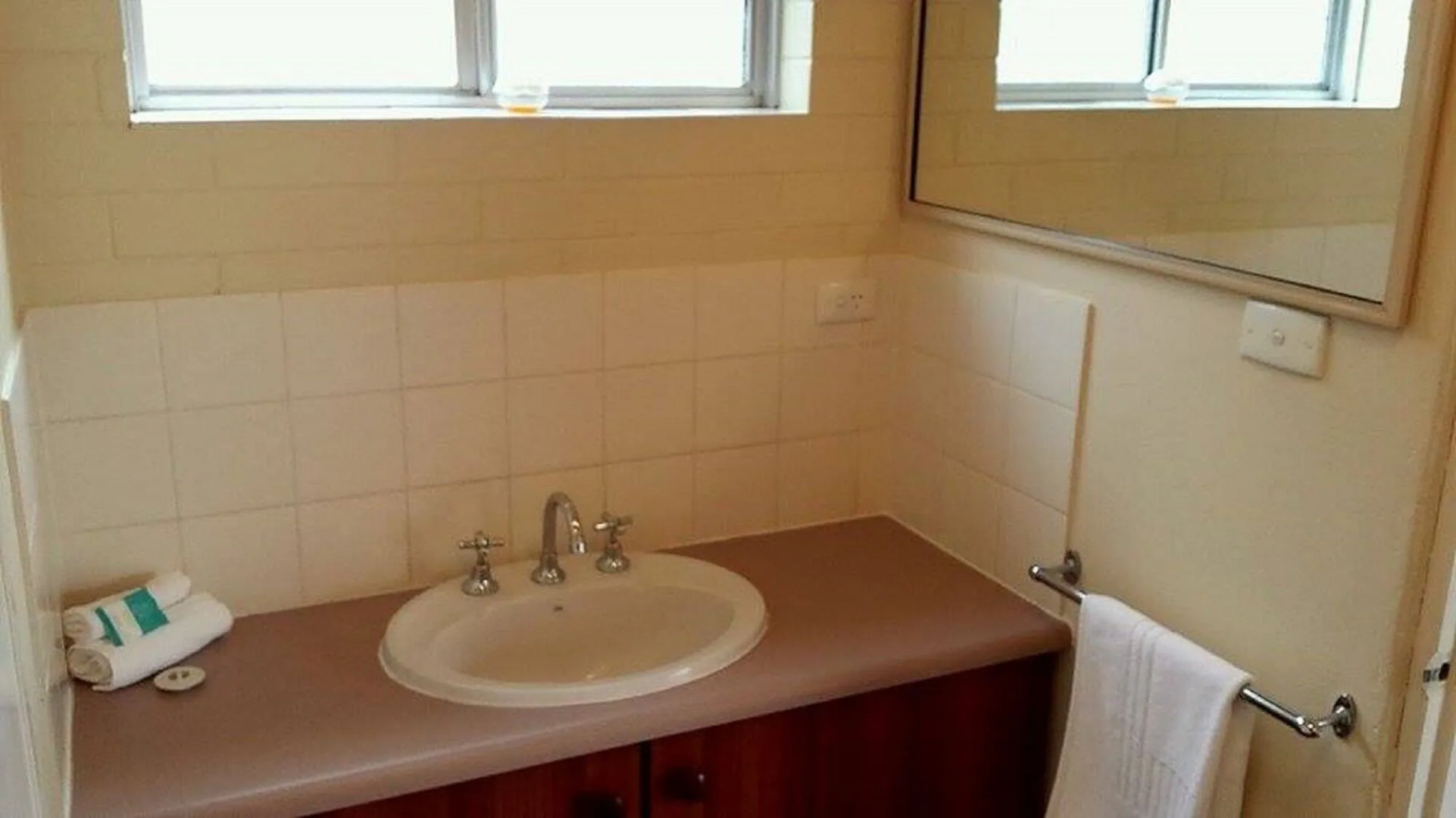 Albany Holiday Units