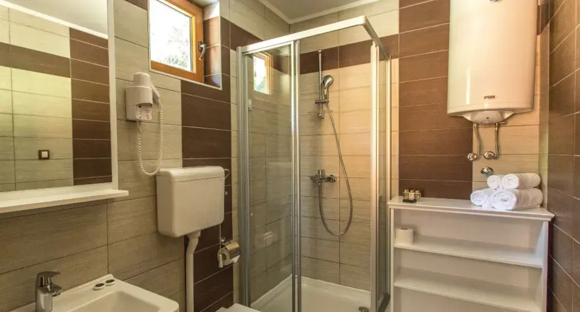 Etno Naselje Vrdnicka Kula