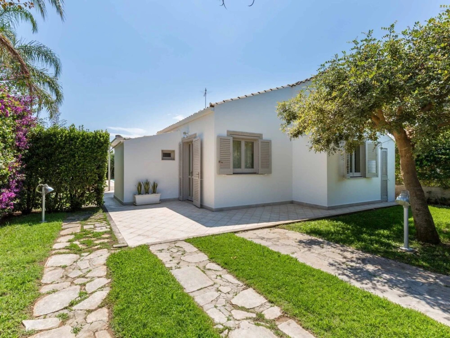 Modern Villa in Scicli Italy with Swimming Pool