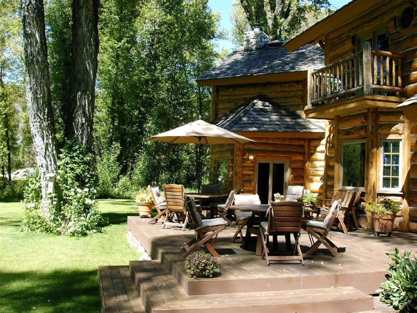 Bentwood Inn