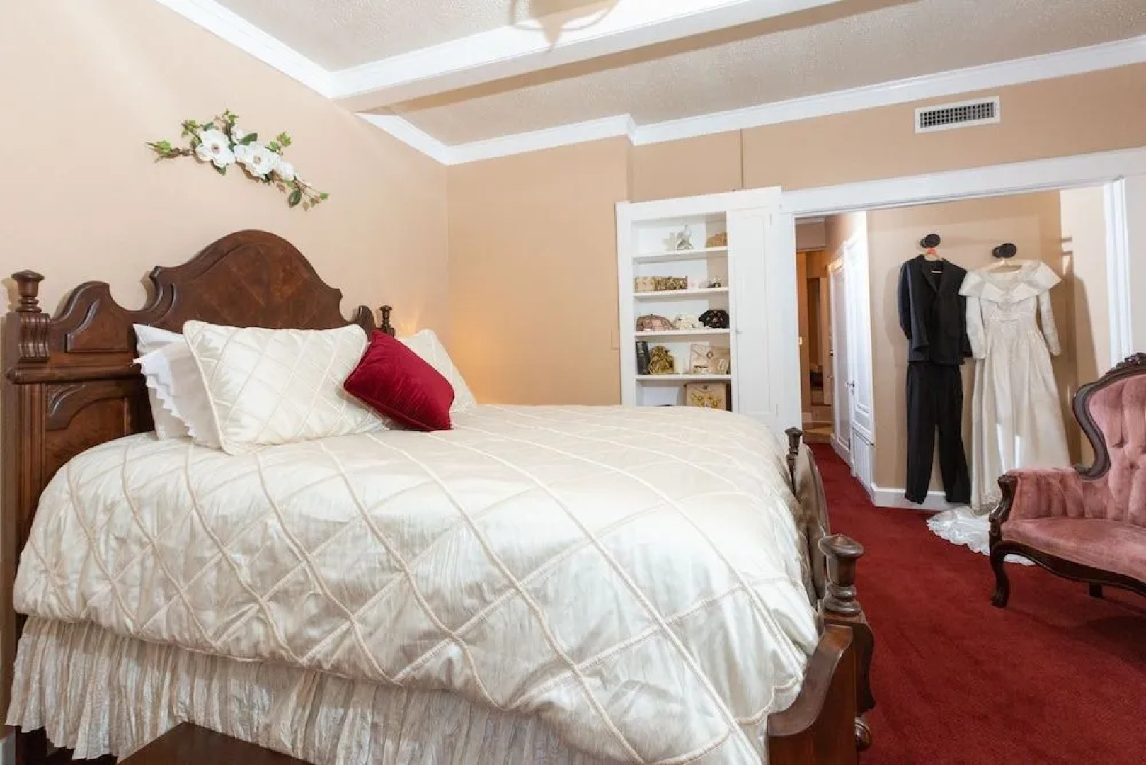 Graham-Carroll House Bed & Breakfast