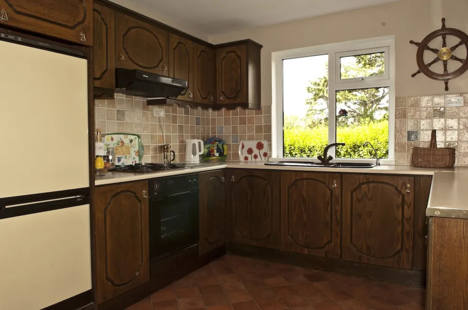 4-bed Cottage in Co. Galway 5 Minutes From Beach