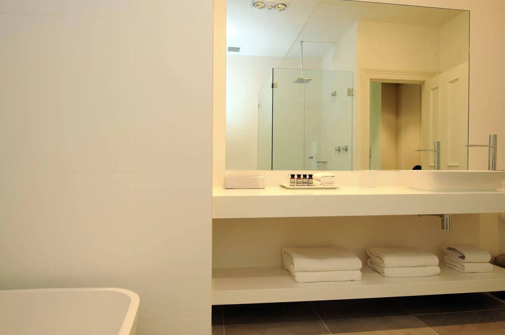 5 Rooms At The Stirling Hotel