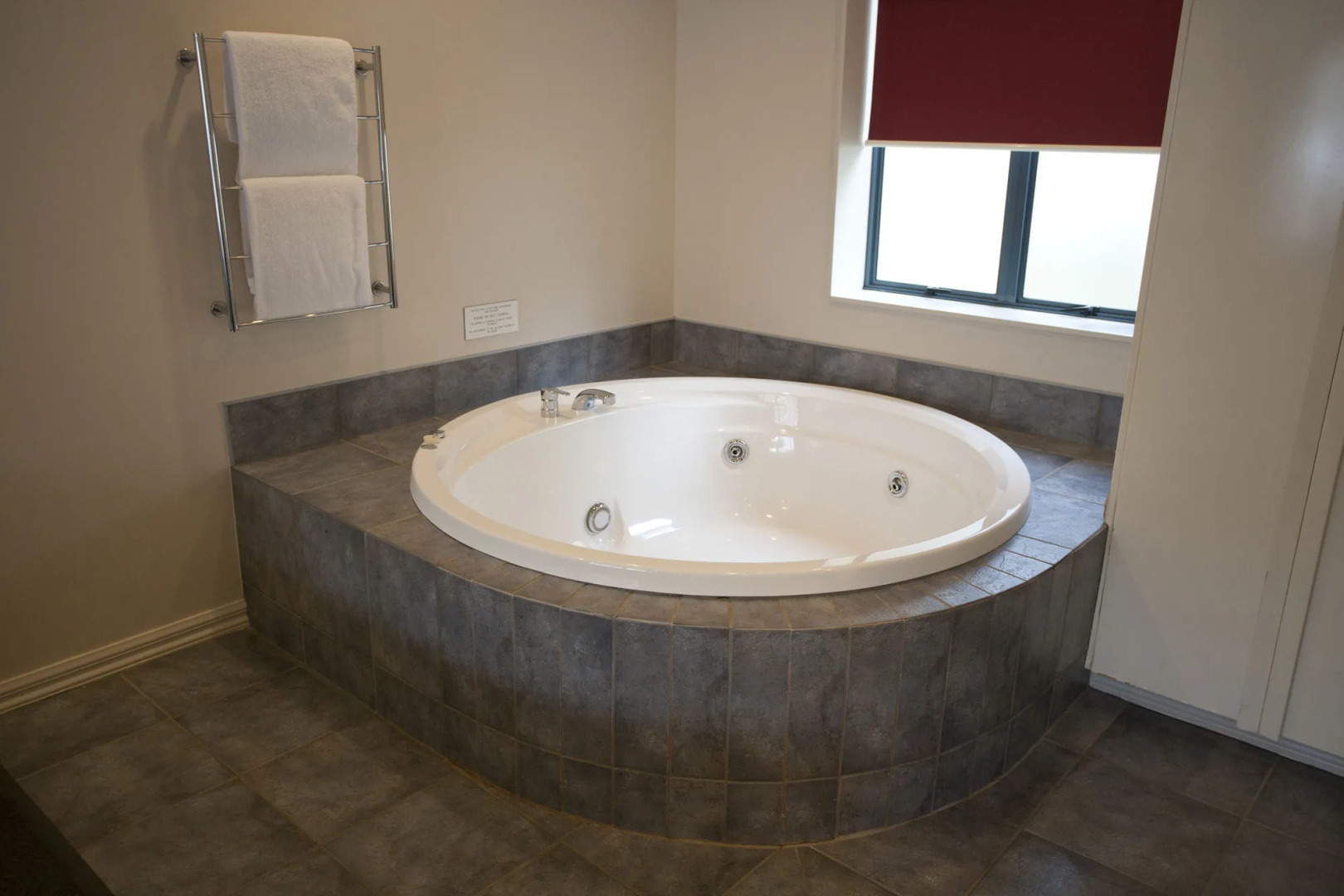 Aubyn Court Spa Motel