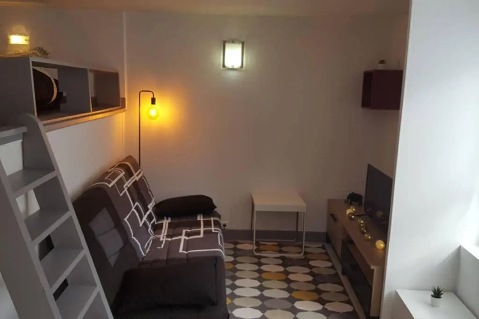 LE STULLEDIO tt confort et très bien situé a deux pas du centre ville