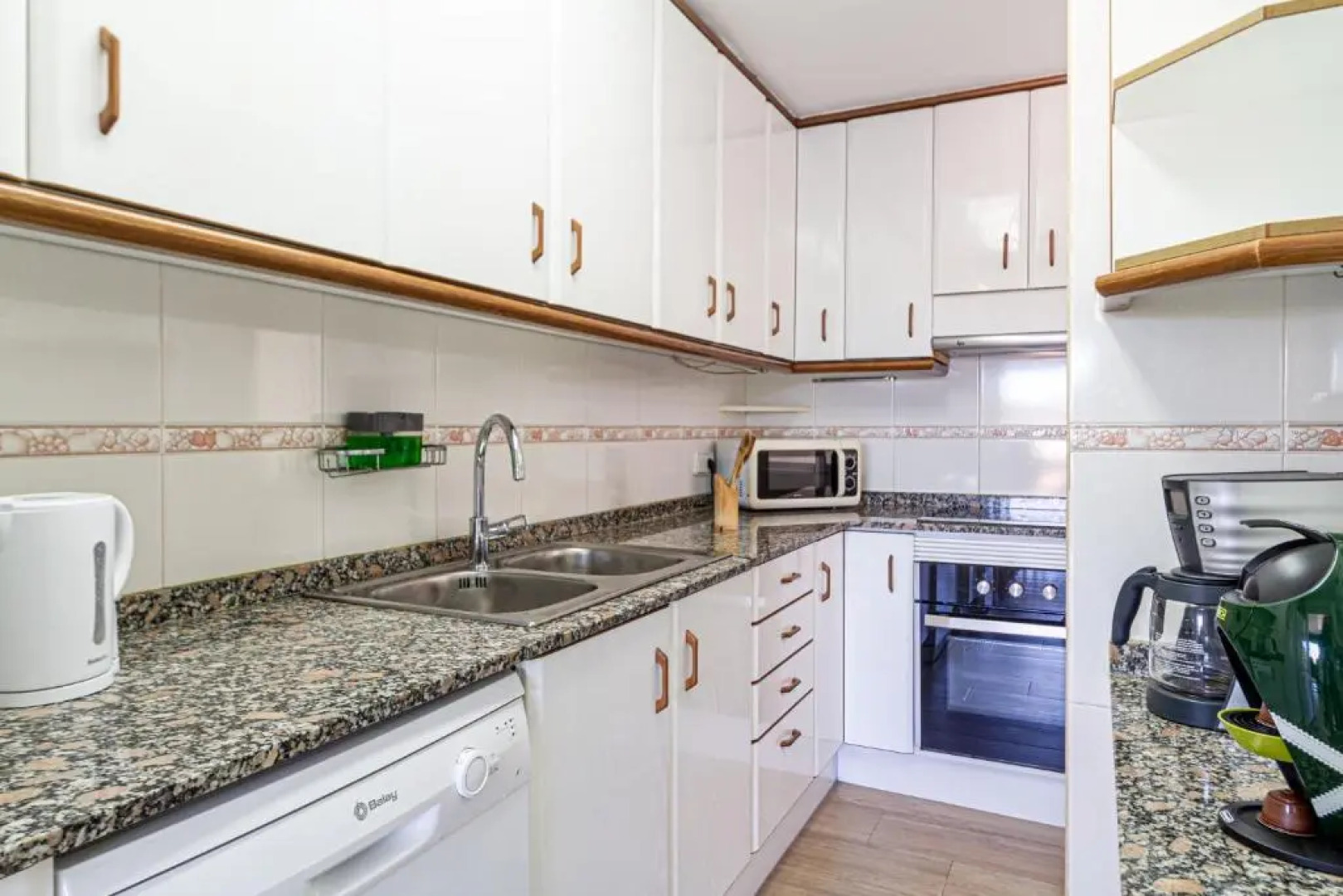 Sea And Pool Apartment 2