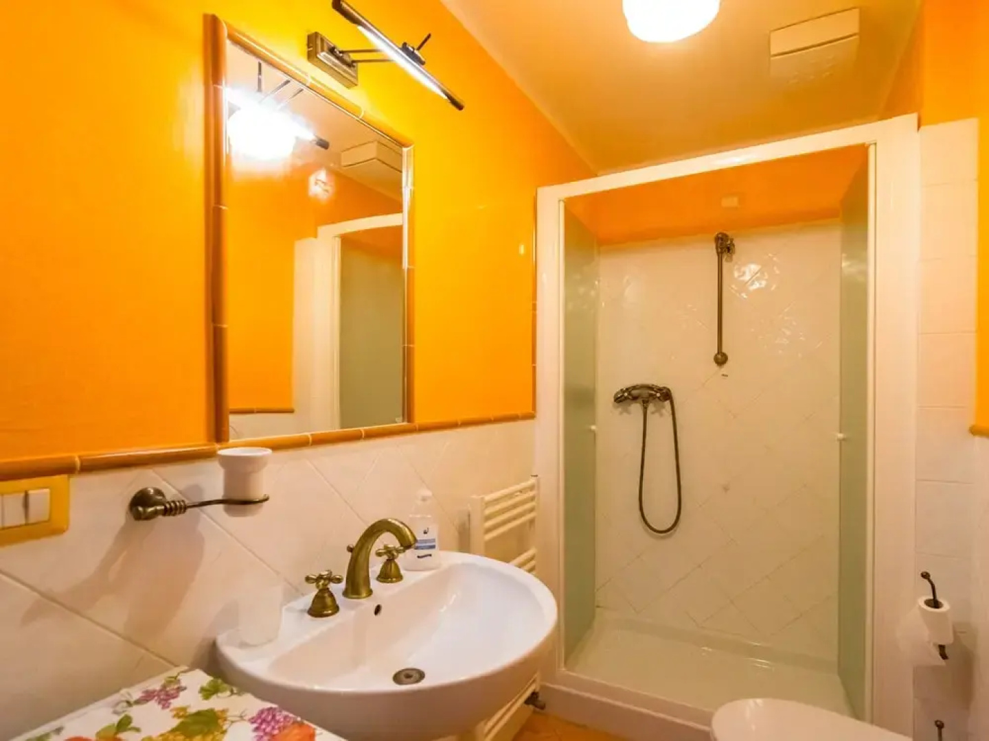 Beautiful Cottage in Dicomano With Swimming Pool