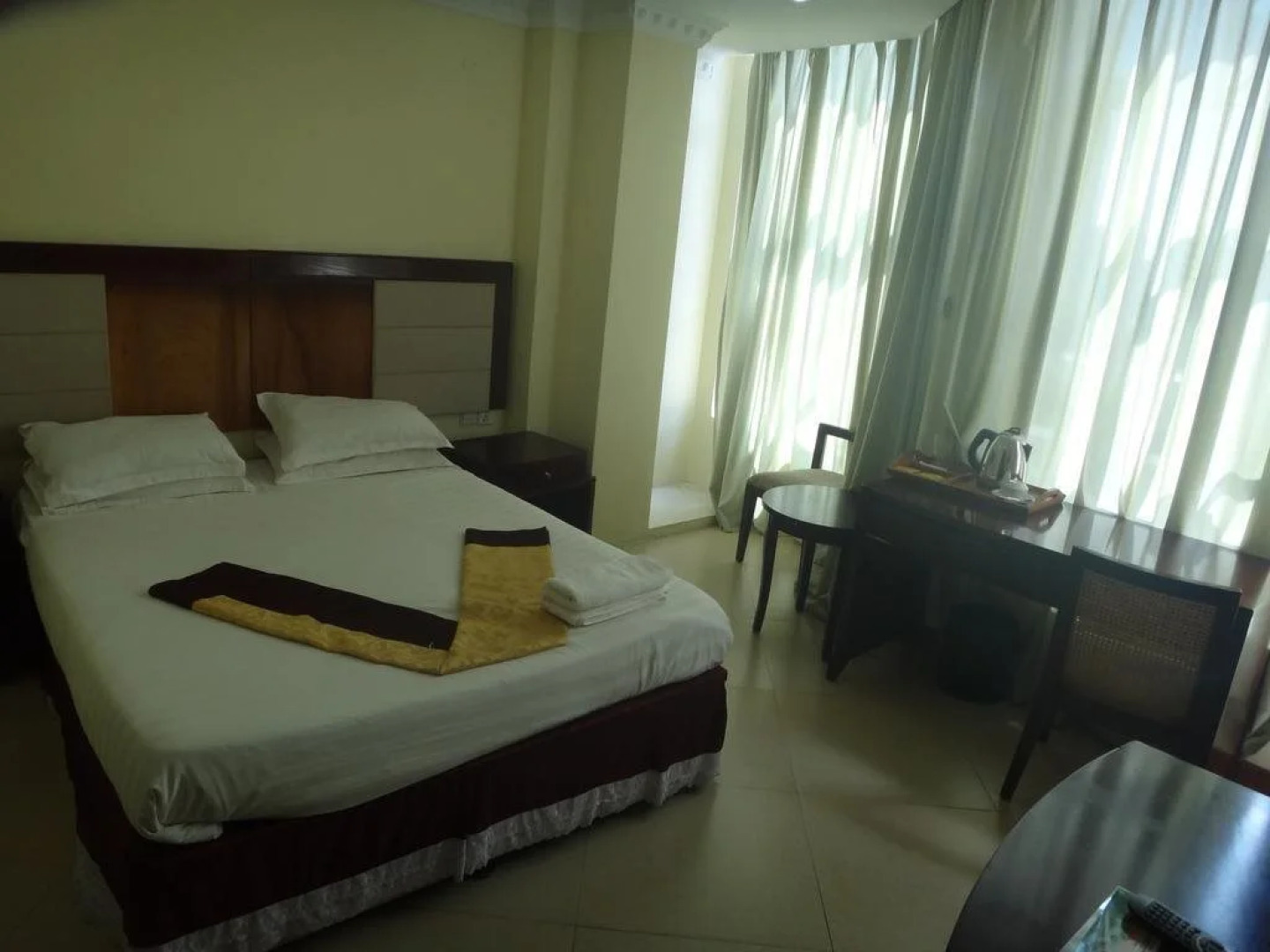 Victoria Palace Hotel