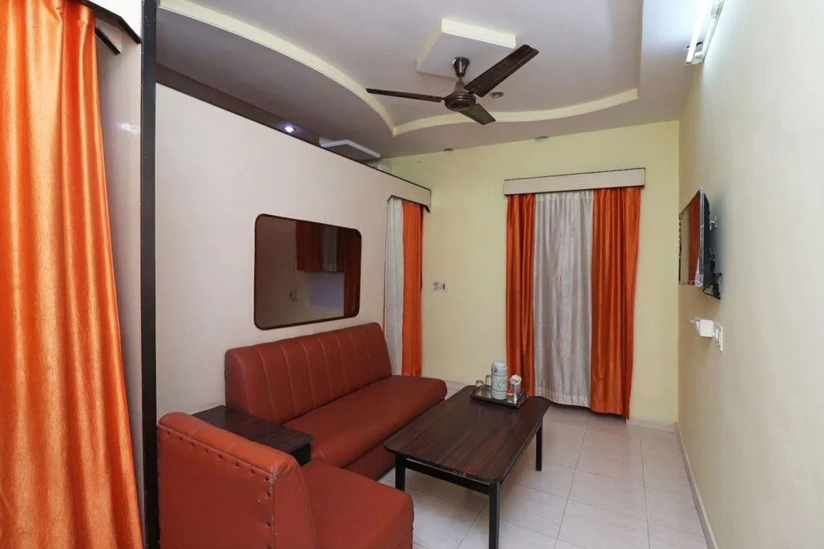 OYO Flagship 37028 Hotel Sheela