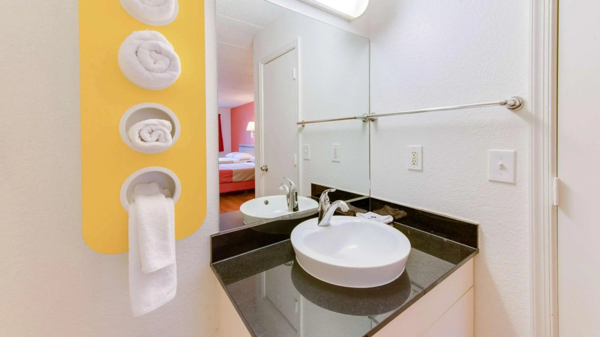 The Hotel Serene Glendale Peoria, Surestay Collection by BW