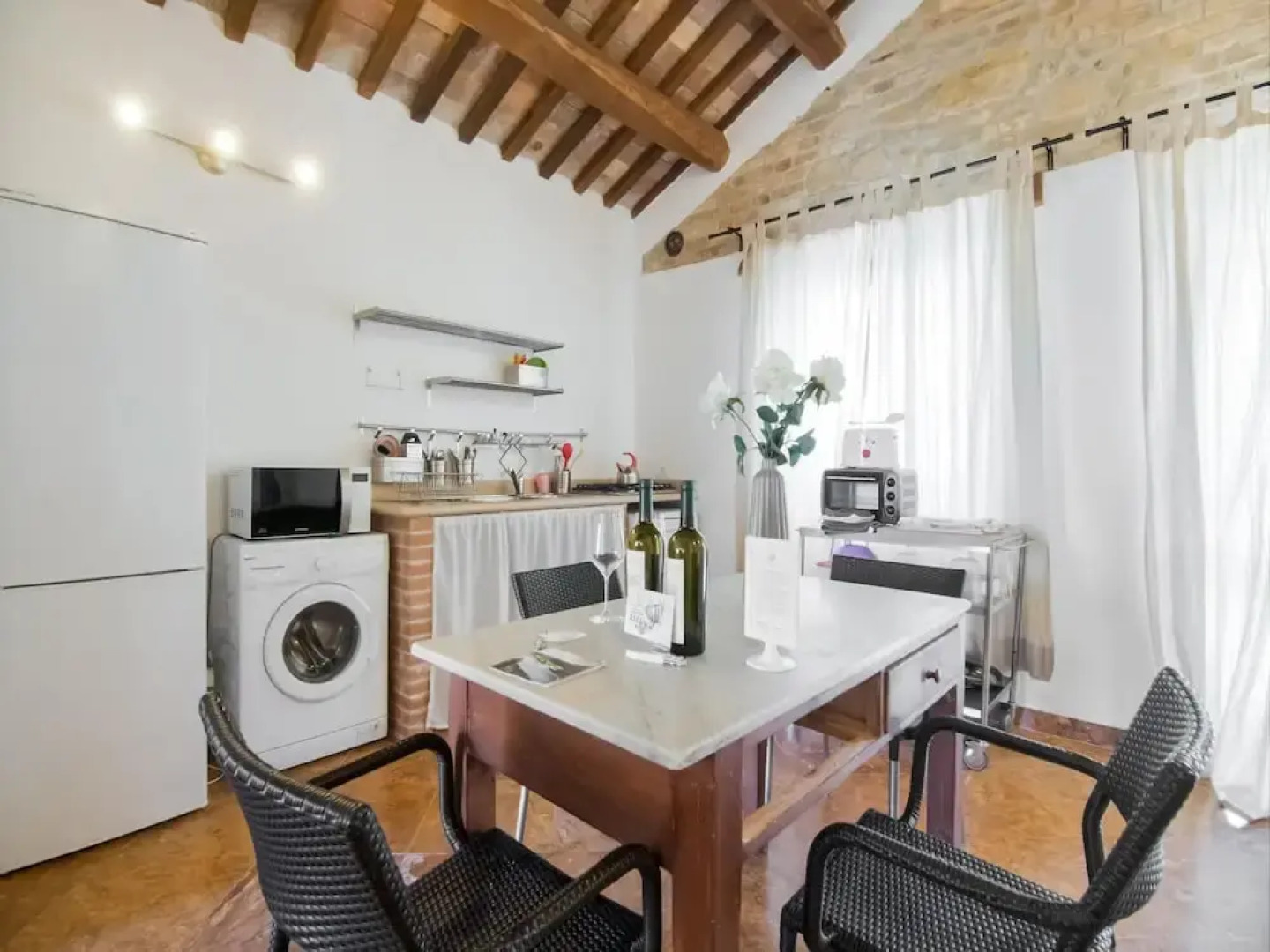 Scenic Apartment in Ascoli Piceno with Hot Tub