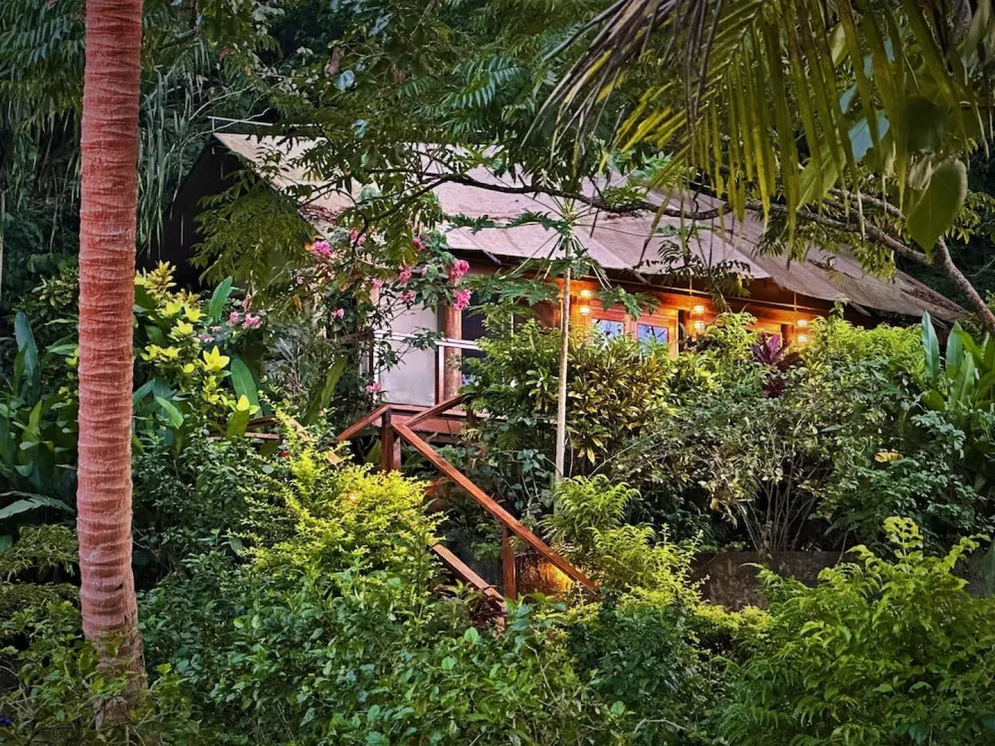 Sau Bay Resort & Spa