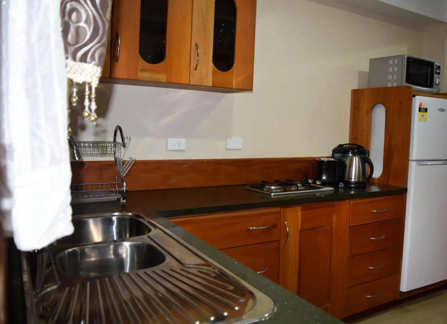 Al-Minhaj Service Apartments