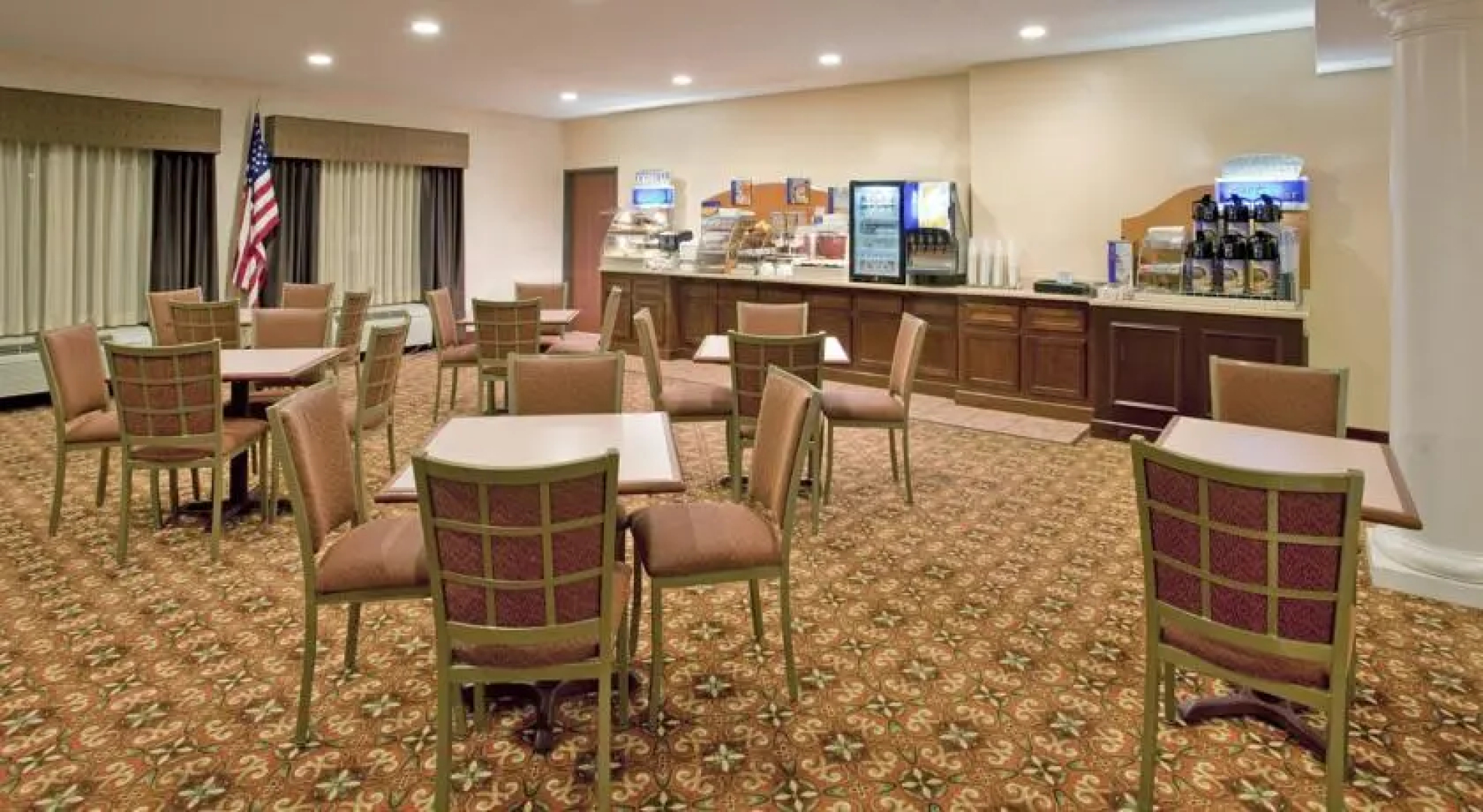 Baymont Inn & Suites Highland
