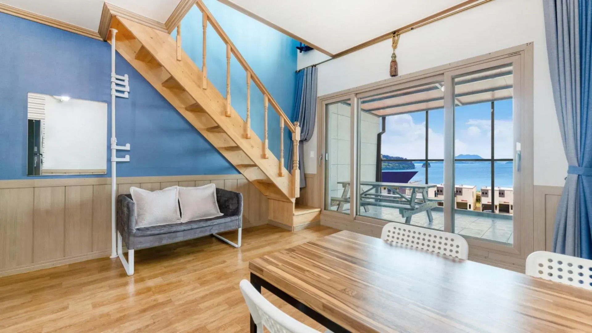 Yeosu Haegaram House Pension