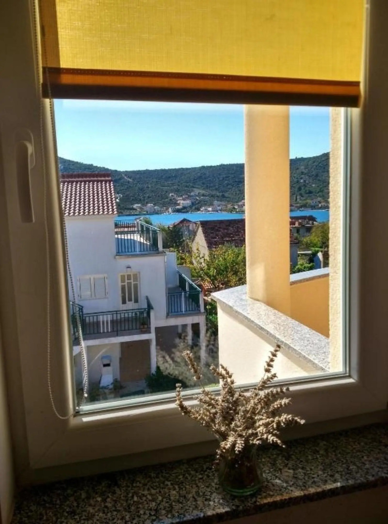 Antonija - jacuzzi and fitness - A4(2+2)