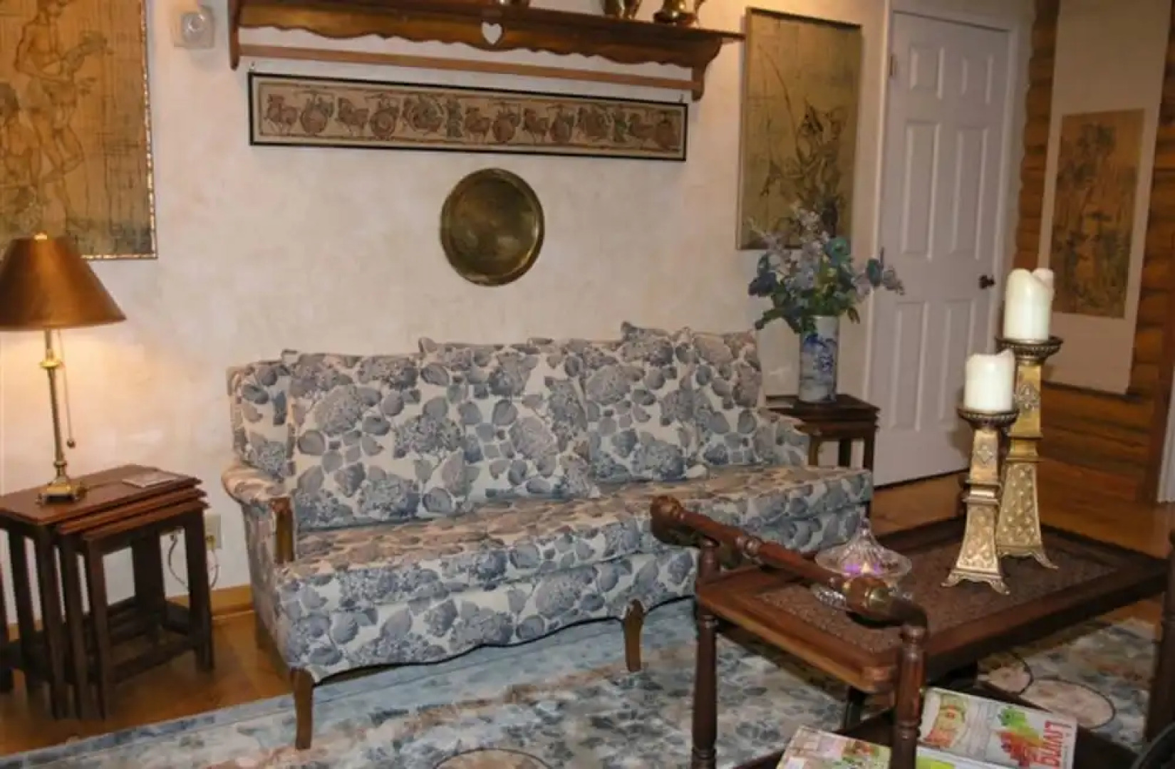 The Grand Living Bed & Breakfast