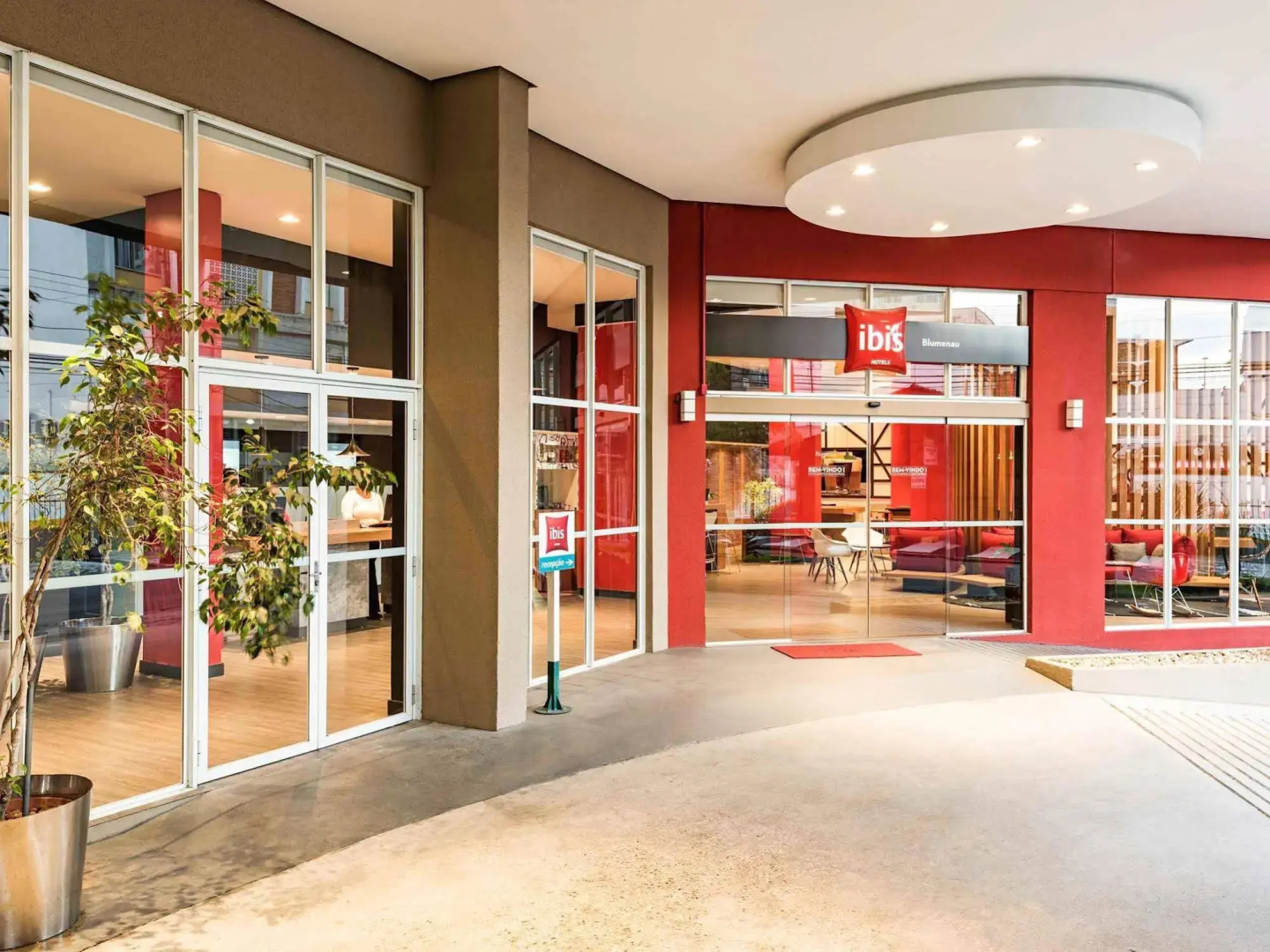 ibis Blumenau