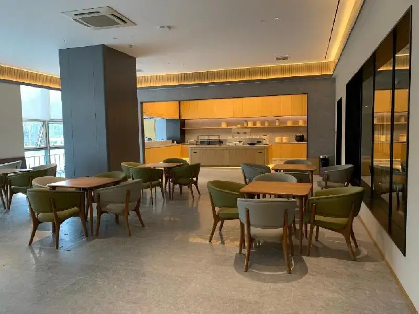 Zhenjiang Jiaofu Hotel